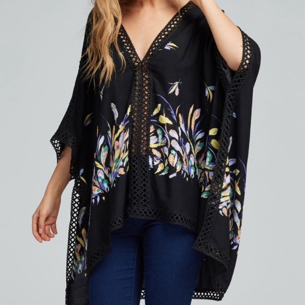 LAST‼️Black Kimono Style Poncho